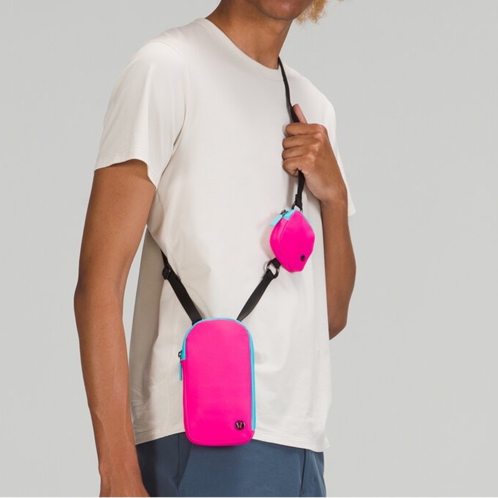 NWOT Modular Phone Crossbody Bag, Sonic Pink/Blue/Black